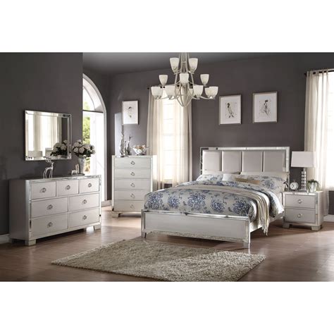 It is crafted and inspired by the luxurious designs. Shop Acme Furniture Voeville II 4-Piece Bedroom Set, Matt ...