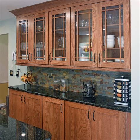 Oak wood cabinetry is starting to creep back into the kitchen and bathroom marketplace with cerused and driftwood finishes. In the style of Understated Sophistication, 650 Oak Tawny was used by Beth Roman of Starline ...