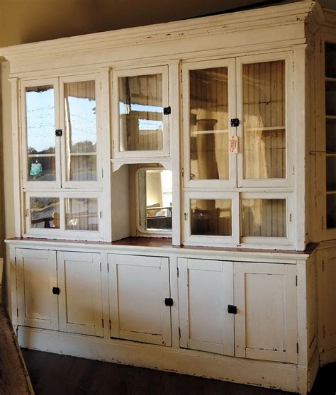 Our attractive shaker style kitchen cabinet doors are ideal for replacing old kitchen doors, available in. Old Farmhouse Kitchen Cabinets | Old farmhouse kitchen ...