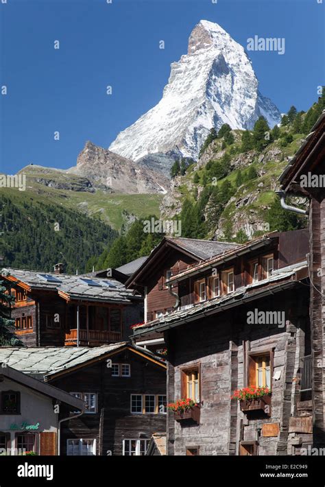 Schweiz Kanton Wallis Zermatt Das Alte Dorf Und Das Matterhorn 4478