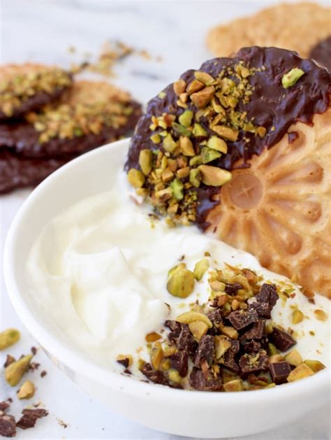 Cannoli is the plural of cannolo, which is a sicilian pastry consisting of a crisp pastry tube filled with sweetened ricotta. Cannoli Cream Filling Recipe • CiaoFlorentina
