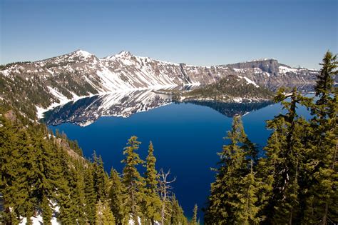 8 Amazing Facts About Crater Lake In Oregon
