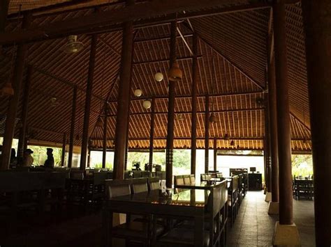Restaurant wisma benteng kota medan, sumatera utara. Ikan Bakar Jimbaran/Restaurant/Rumah Makan Bali Style - Medan