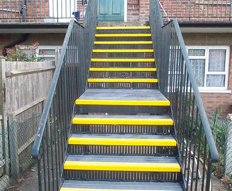 Alispar™ Anti Slip Stair Treads And Nosings Magma Safety Products