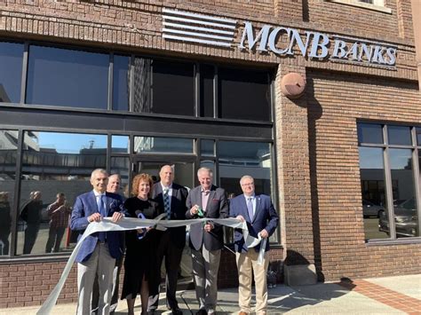 Business Beat Mcnb Banks Cuts Ribbon On New Huntington Location Business Herald