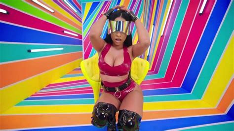 The Glasses Of Nicki Minaj In The Clip Swalla Of Jason Derulo Spotern