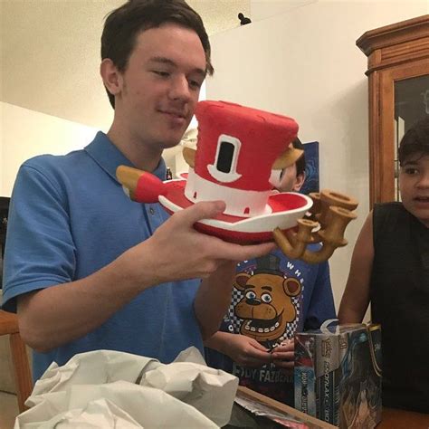 Nintendo Switch Odyssey Ship Dock w/ Amiibo Stand 3D Printed Nintendo Fan Art | Nintendo fan art ...