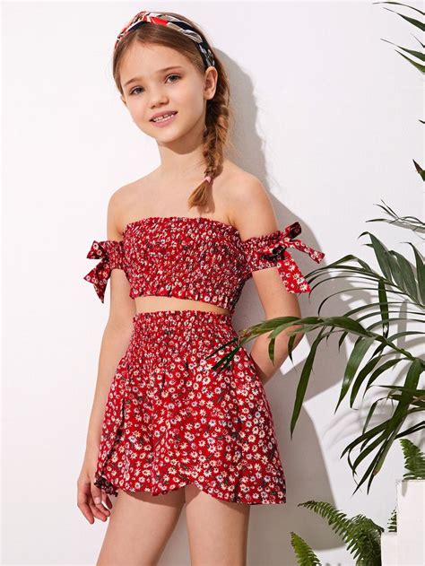 Shein Girls Off Shoulder Knot Sleeve Shirred Ditsy Floral Top And Shorts Set In 2022 Tween