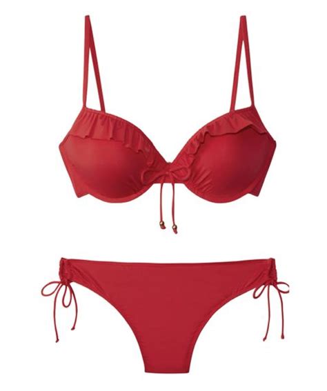 Best Swimsuits For Every Body Type Flattering Swimsuits For Your Shape