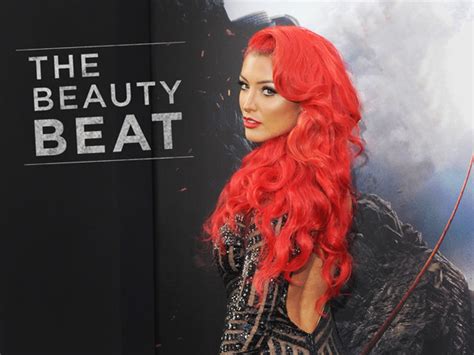 The Beauty Beat Total Divas Eva Marie Really Likes The Color Red E