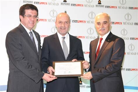 İlk ve orta eğitimini siirt'te tamamlayan sancak, üniversiteyi ise i̇stanbul üniversitesi i̇şletme fakültesi'nde tamamladı. MÜSİAD 14. Ekonomi Basını Başarı Ödülleri Sahiplerini ...
