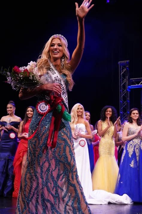 Missnews Uf Graduate Crowned 2019 Miss Florida Usa