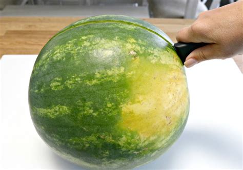 How To Cut A Watermelon Into Triangles Mom 4 Real