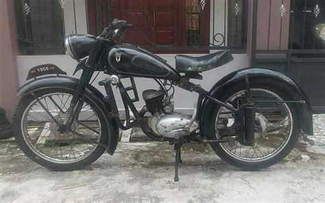Ketua perhimpunan penggemar mobil kuno indonesia (ppmki) dki jakarta, cecil silanu mengatakan, pada jual. Jual motor kuno DKW UNION 125cc - LAPAK MOBIL DAN MOTOR BEKAS