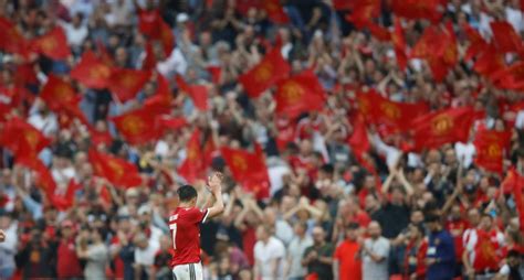 Menjelang perlawanan separuh akhir kedua bola sepak piala fa 13 mei 2017. Shearer: Man United Layak Berada di Final Piala FA 2017 ...