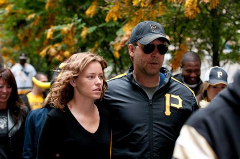The next three days is a 2010 american thriller film written and directed by paul haggis and starring russell crowe and elizabeth banks. 72 Stunden - The Next Three Days | Bild 2 von 16 ...