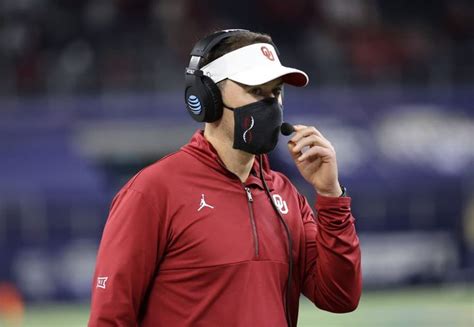 Usc Expected To Name Lincoln Riley As Next Head Coach Usc Usc