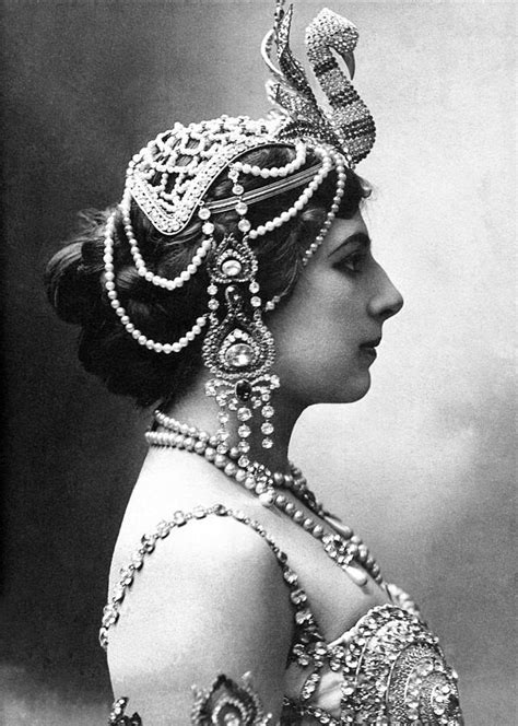 Bill Milhomme Mata Hari Executed As Spy Oct 15 1917