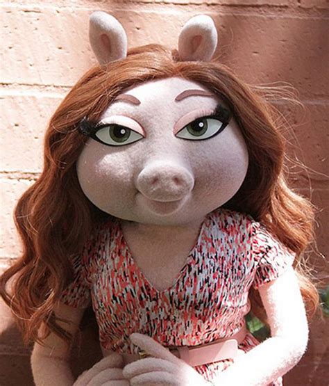 Meet Kermit The Frogs New Girlfriend Denise Following Miss Piggy Split