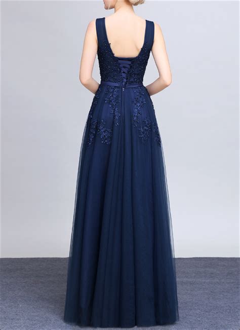 Sep 20, 2021 · vor wenigen tagen haben sich alizée thevenet und james middleton das jawort gegeben. Marineblaues Hochzeitskleid mit Trägern - LAFANTA