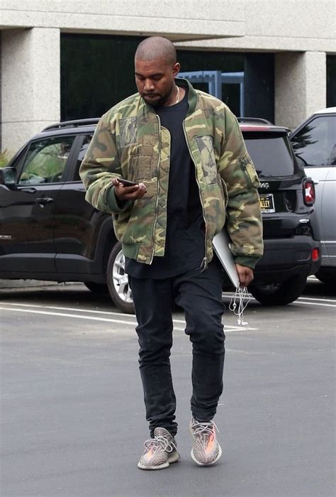Streetstylearmyjacket Kanye West Outfits Yeezy Fashion Kanye Fashion