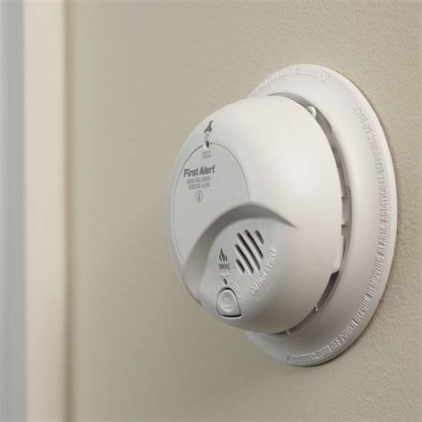 All modern smoke detectors double as carbon monoxide detectors as well. First Alert SC9120B Hardwire Combination Smoke/Carbon ...