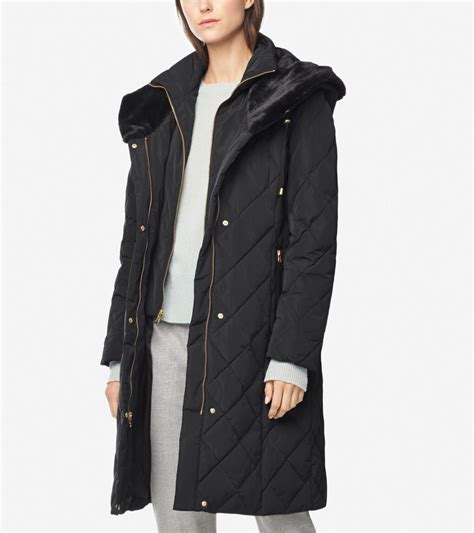 Womens Diamond Quilted Essential Down Coat In Black Cole Haan