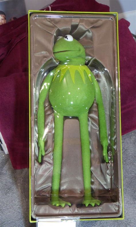 Kermit The Frog Photo Puppet By Master Replicas Muppets Mib