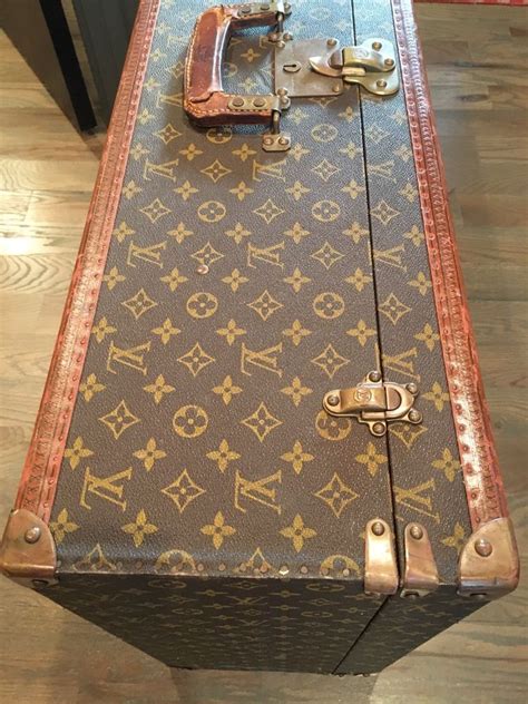 Louis Vuitton Bisten Alzer 80 Coffee Table Base Antique Suitcase