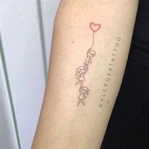 21 Ideias De Tatuagens Para Homenagear Os Filhos Tatuagem Familia