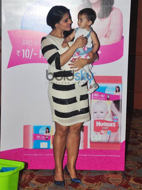 Kajol Launches Huggies Priceless Moments Mobile Campaign In Mumbai Boldsky