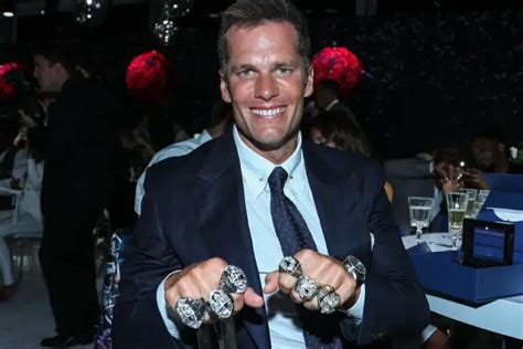 tom brady net worth in 2021 salary contracts and brand endorsements