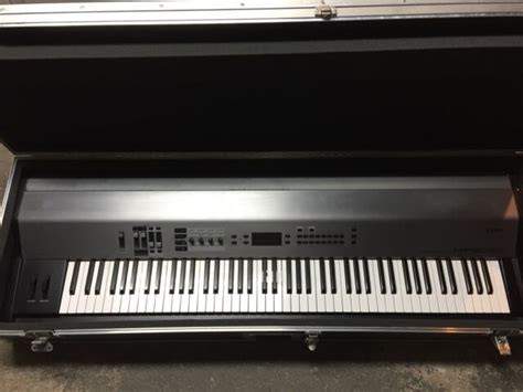 Kawai Mp9000 Professional Stage Pianokeyboard Wcase And Stand 88