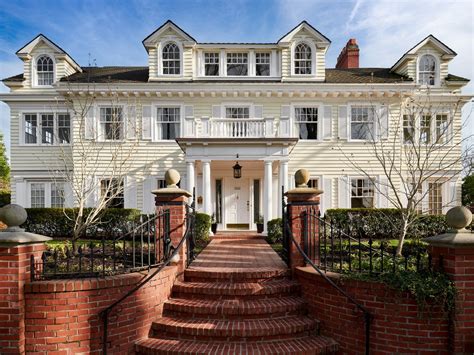 Southeast Portlands ‘versailles Mansion Is For Sale At 285 Million