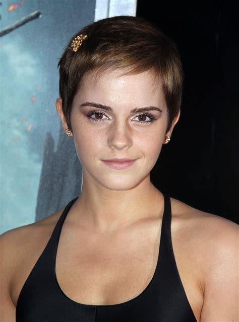 Emma Watsons New Haircut Proves She Can Pull Off Just About Anything
