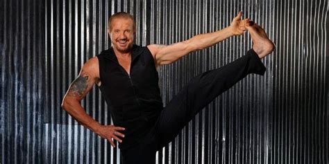 Ddp Yoga Will Kick Your Butt And You Will Love It Yoga Poses For Men