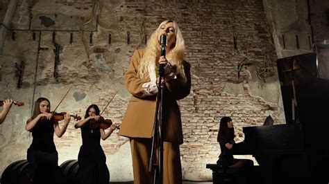 Videoclip Alexandra Stan Obsesii Acoustic Version