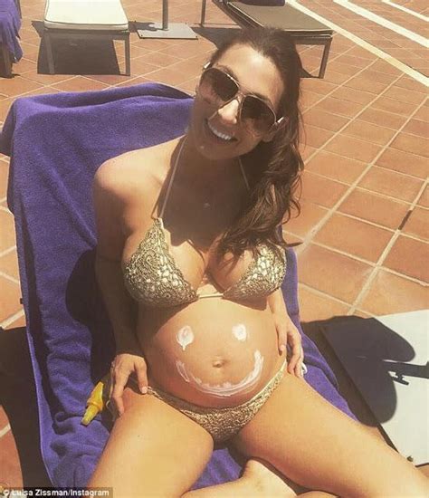 Luisa Zissman Pregnant Bikini Scrolller