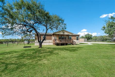 827 County Road 329 Floresville Tx Home For Sale — Under Contract