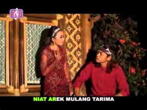 Pantun singkat gak nyambung wkwkwkw. LAGU SUNDA TERBARU GOYANG ITIK - YouTube