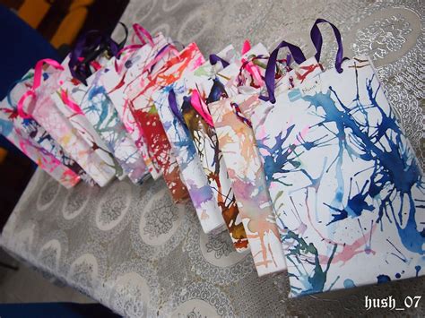 Ada yg berkenan dgn goodies bag kami ? hush: beg kertas corak tiupan