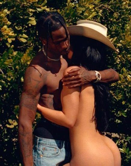 Kylie Jenner Nude And PORN With Travis Scott Leaked In 2020