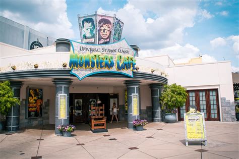 Universal Studios Classic Monsters Cafe