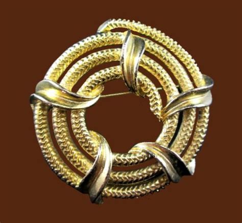 Rope Coil Gold Tone Brooch Kaleidoscope Effect