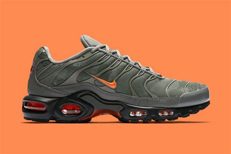 New Tns Combine Subtle Camo And Bright Accents Sneaker Freaker