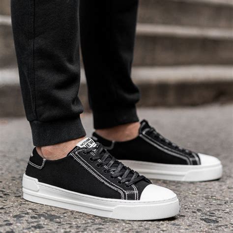Mens Refresh Low Top Sneaker In Black X White Nothing New