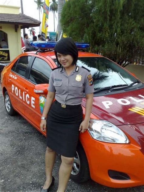 Palopo Mantap Mentong Photo Polisi Wanita Indonesia Berparas Cantik