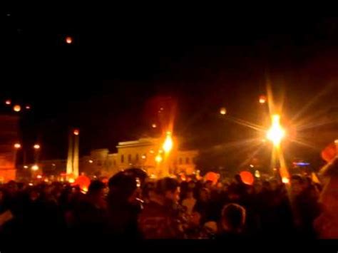 Danemarca impune noi restricţii începând din 9 decembrie. lampioane ziua monarhiei 8 noiembrie actualdecluj ro - YouTube