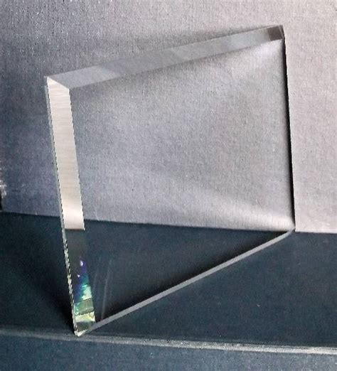 Bevelled Edge Flat Glass Crystal Vision