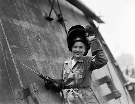 World War 2 Women Homefront Tonices